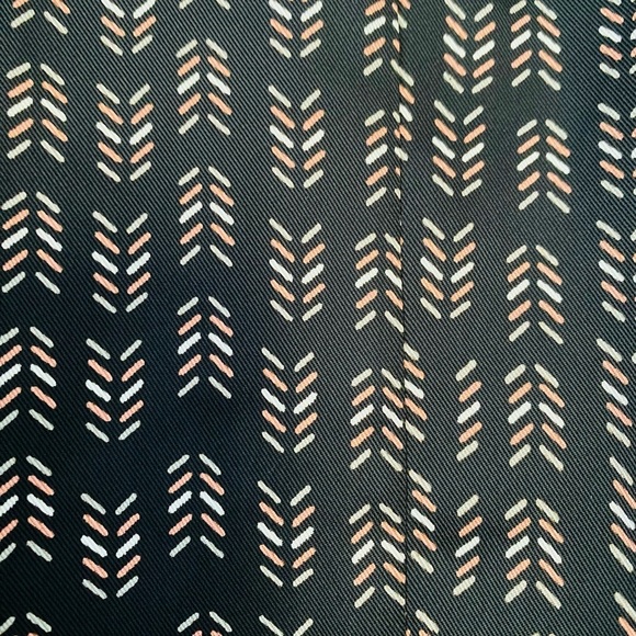 Ann Taylor LOFT Women's Size 8 Black With Pattern Lined Flowy Ruffle Skirt - Picture 3 of 8